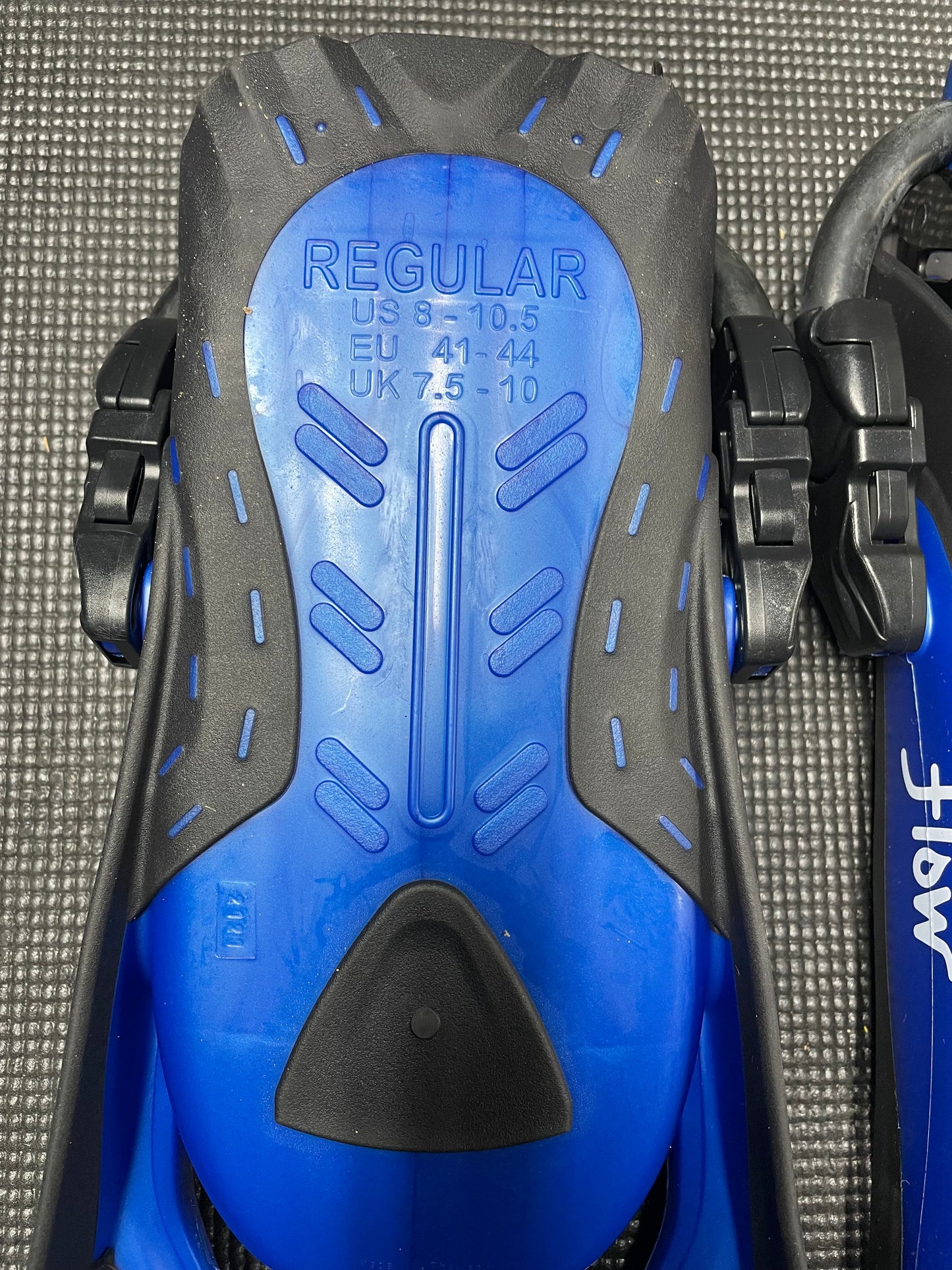 Genesis Flow Fin- Size 8-10.5
