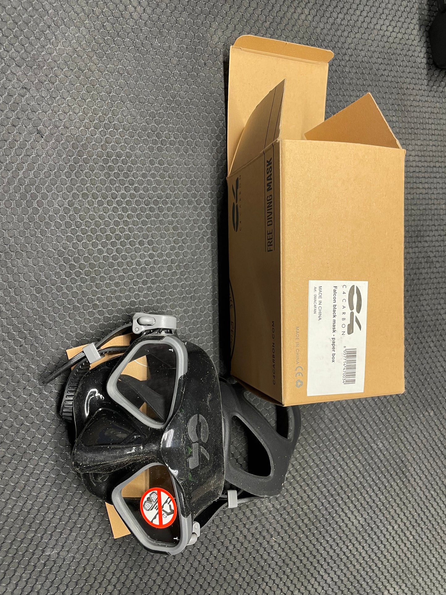 C4 Carbon Falcon Black Mask