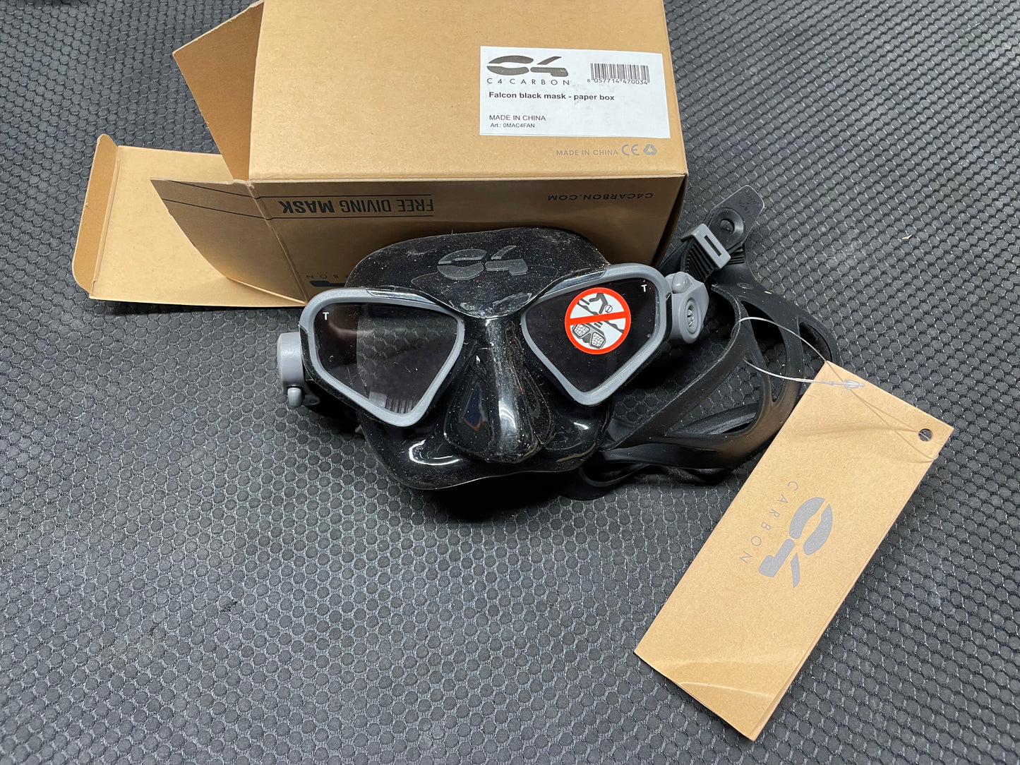 C4 Carbon Falcon Black Mask