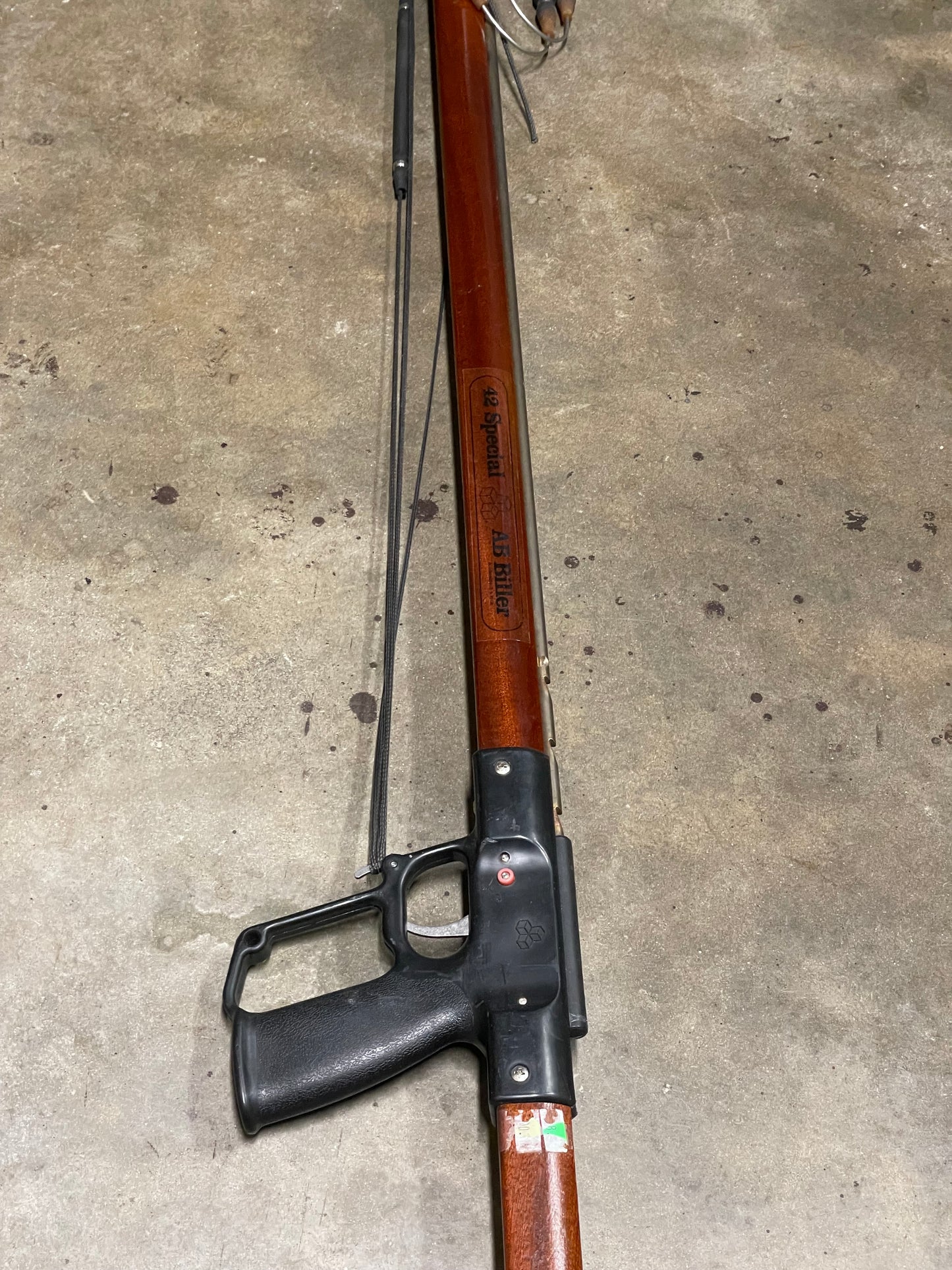 AB Miller 42” mahogany speargun
