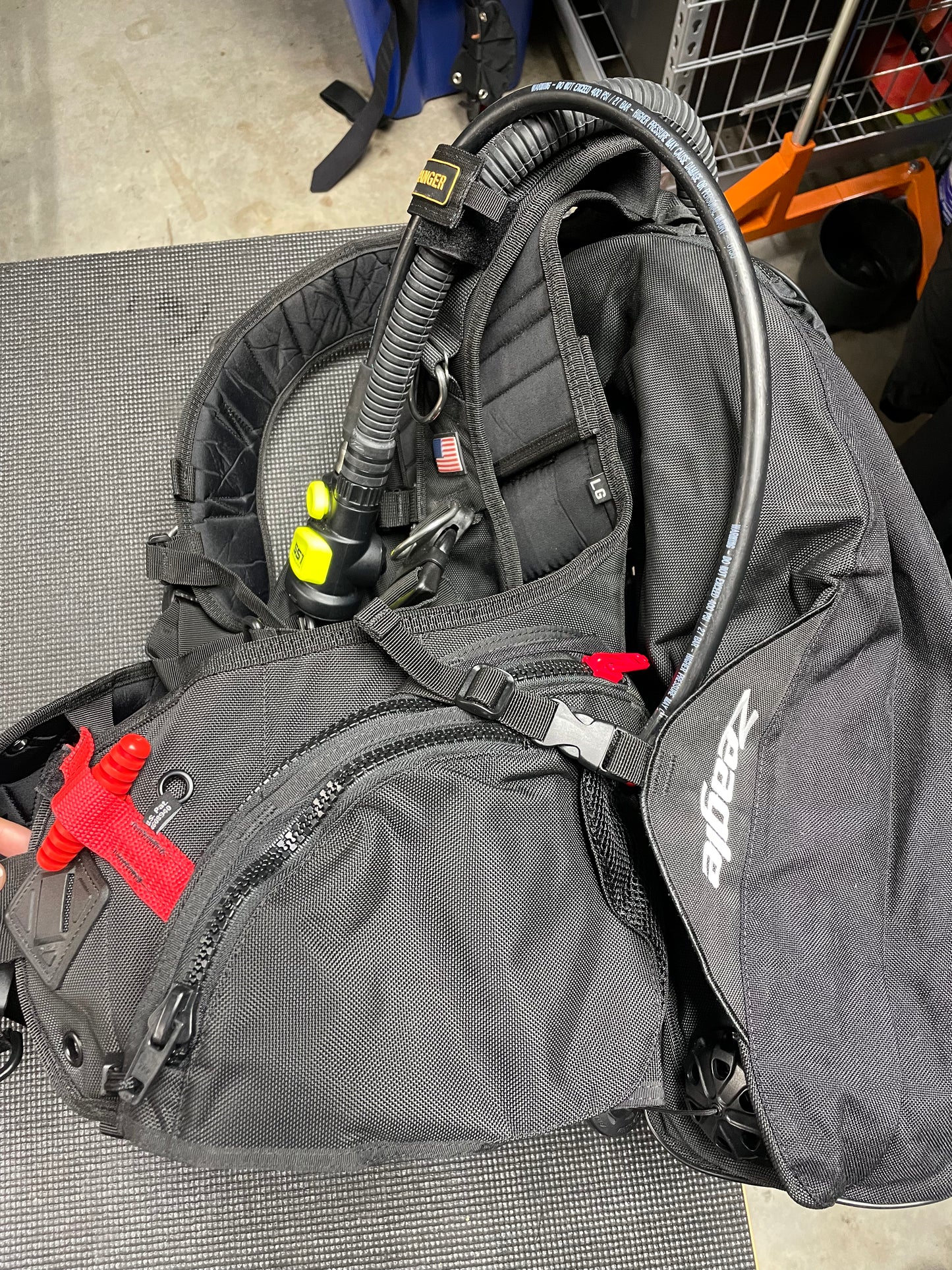 Zeagle Ranger BCD with Ripcord Weight System Large BLACK
