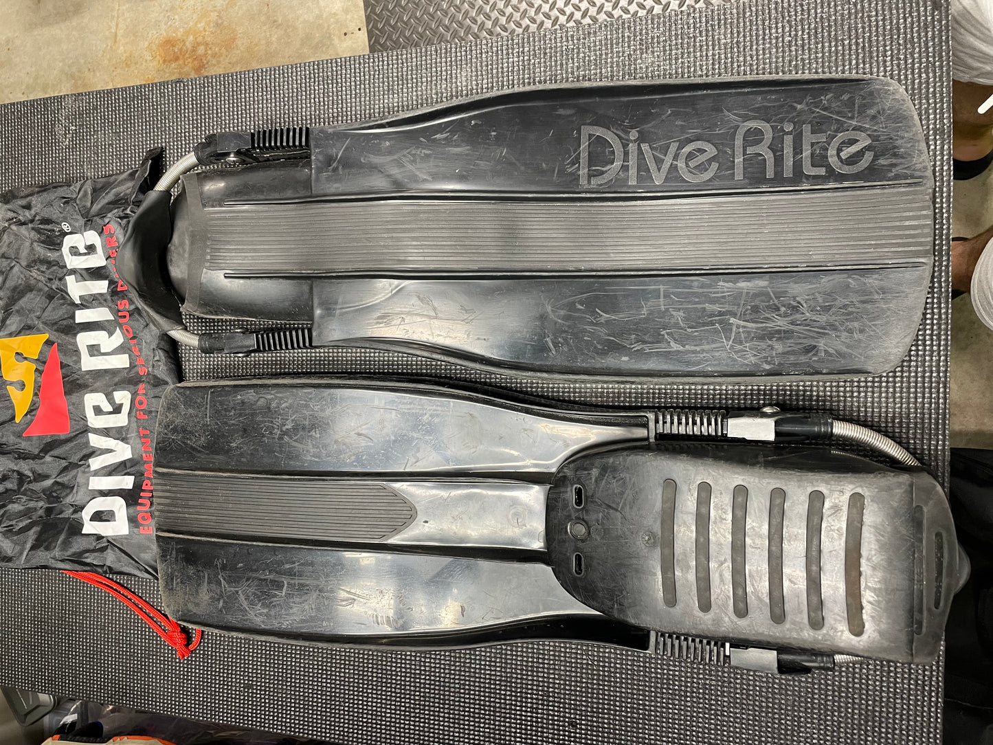 Dive Rite XT Fins- Size XL