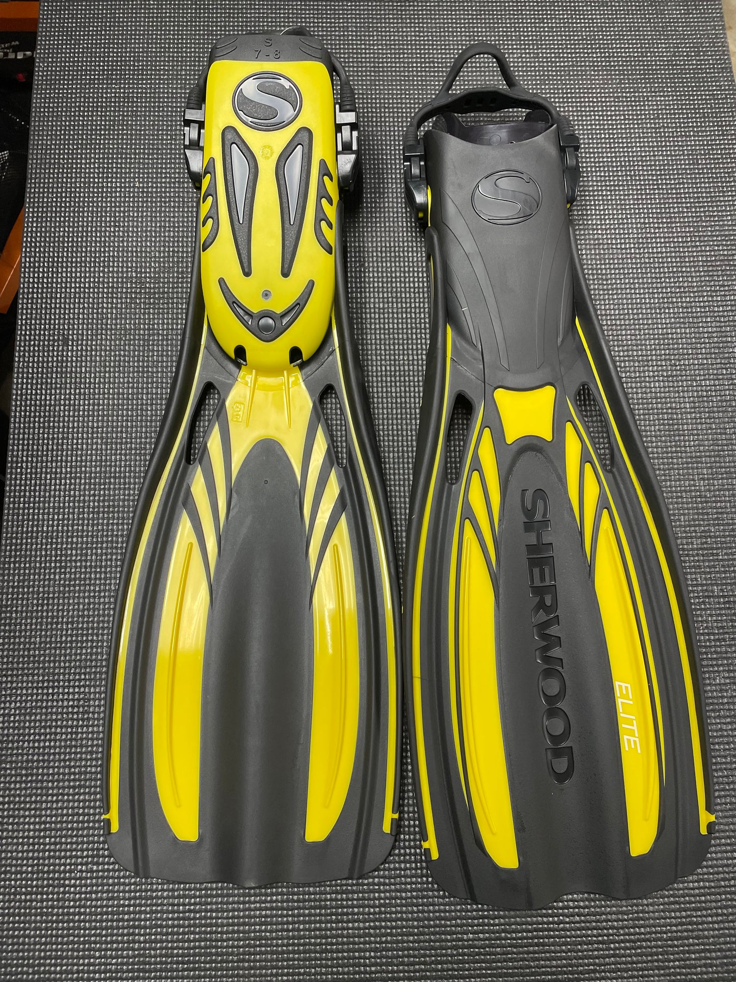 Sherwood Elite Dive Fins (size 7-8)