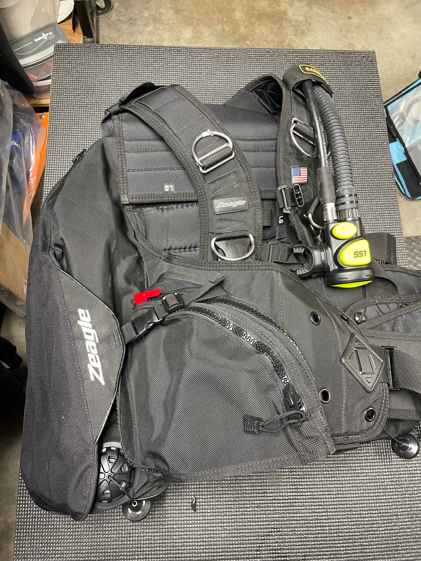 Zeagle Ranger BCD with Ripcord Weight System Large BLACK